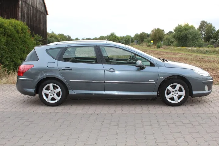 Peugeot 407