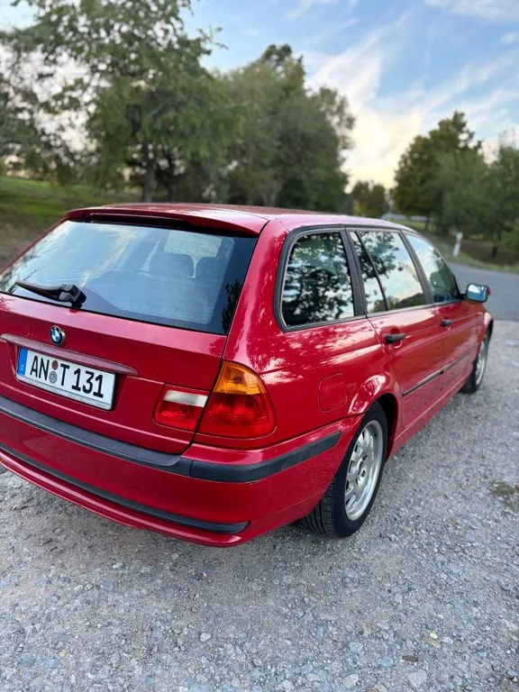 BMW 320
