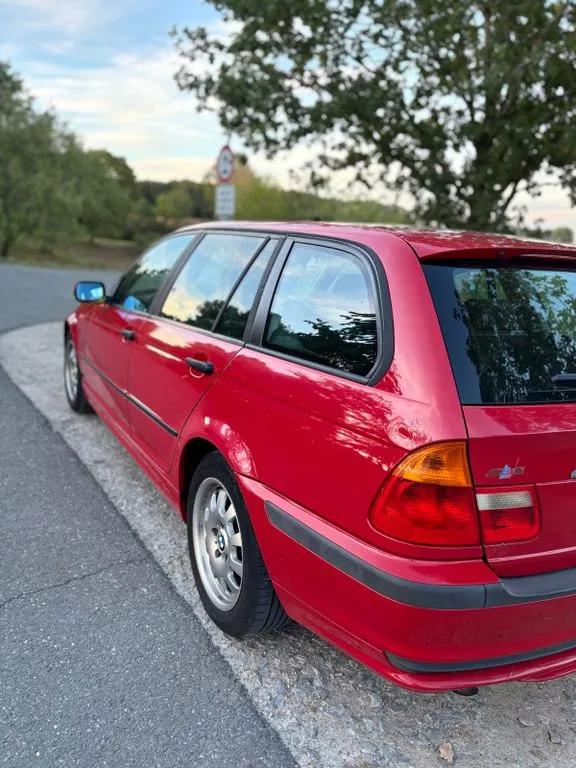 BMW 320