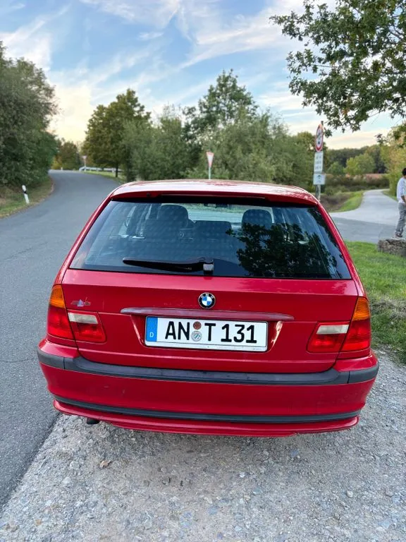 BMW 320
