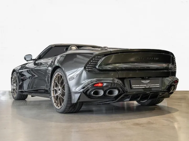 Aston Martin Vanquish