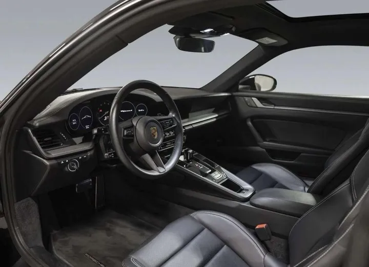 Porsche 992
