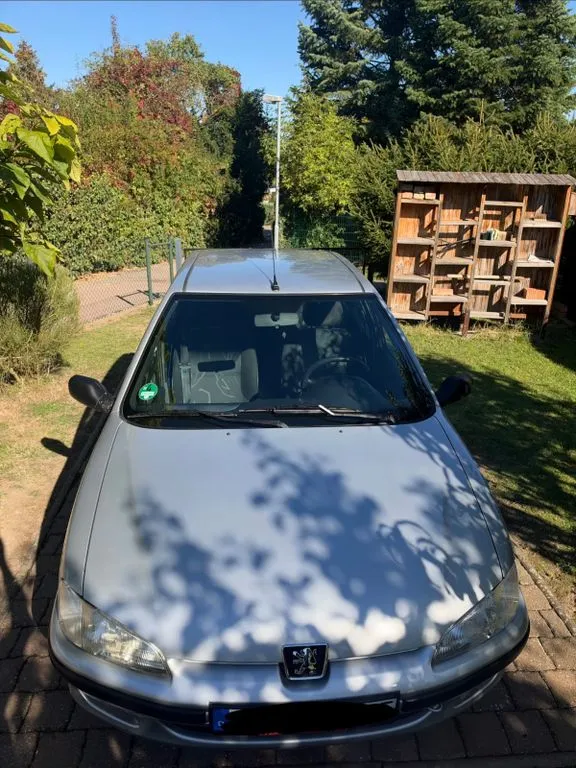 Peugeot 106