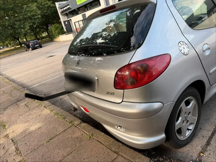 Peugeot 206