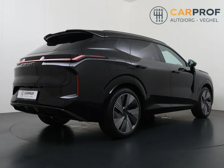 Lynk&Co 08