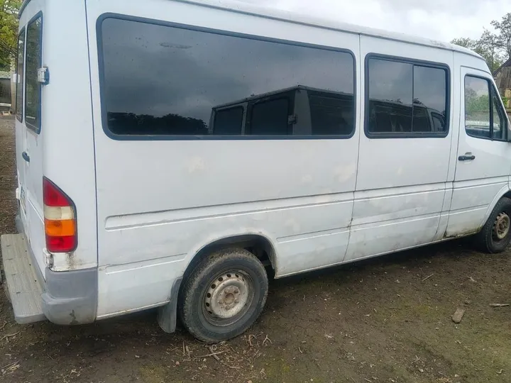 Mercedes-Benz Sprinter