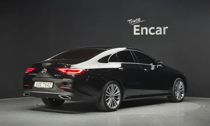 Mercedes-Benz CLS-Class