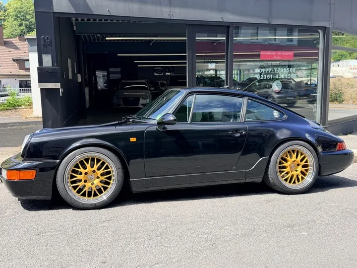 Porsche 964