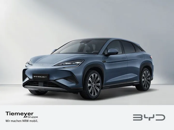 BYD SEALION 7