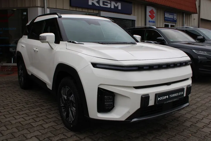 KGM Torres EVX