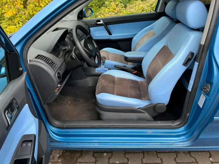Alfa Romeo 166