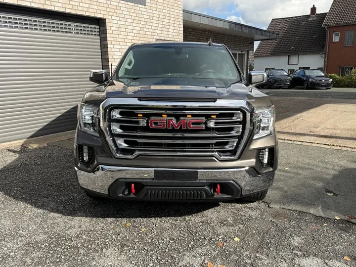 GMC Sierra