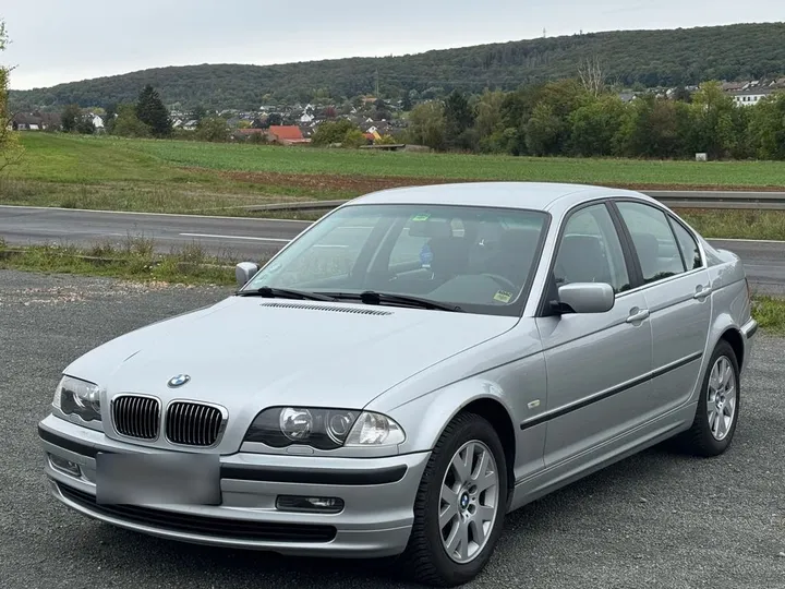BMW 320