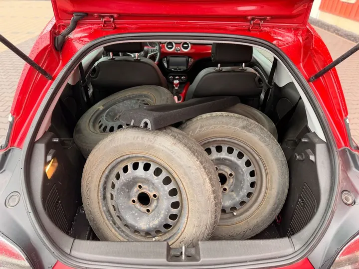 Opel Adam