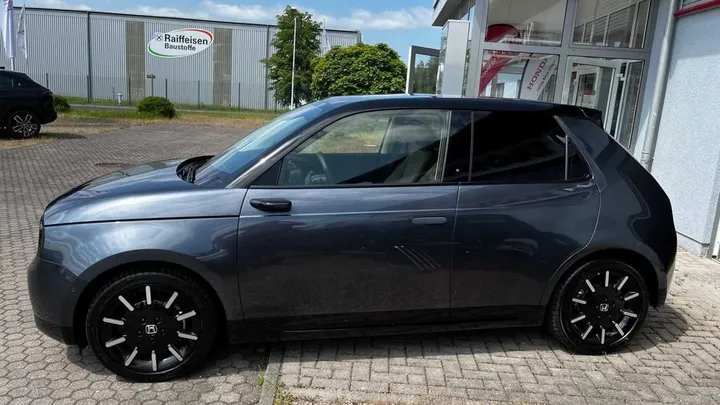 Honda e