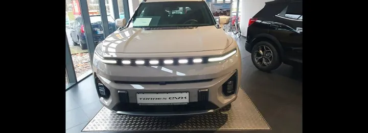 KGM Torres EVX