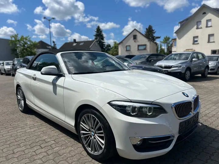 BMW 218