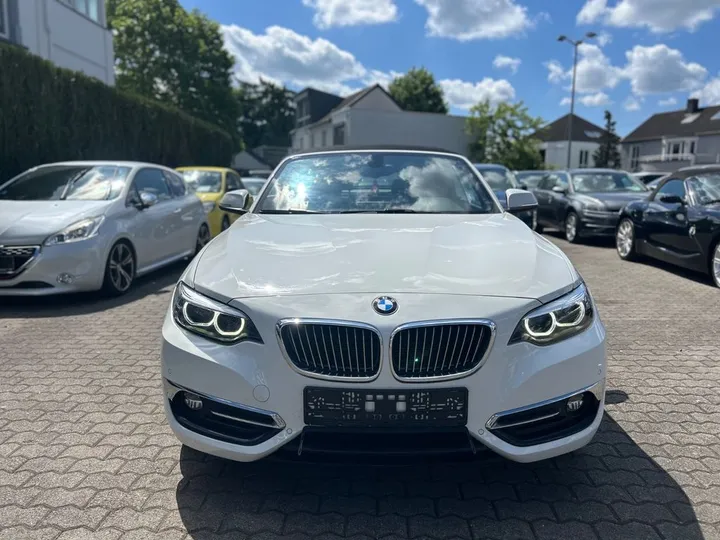 BMW 218
