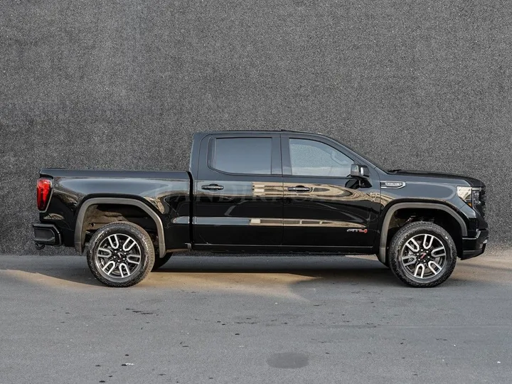 GMC Sierra