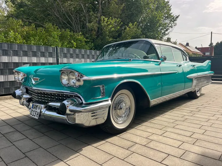 Cadillac Fleetwood