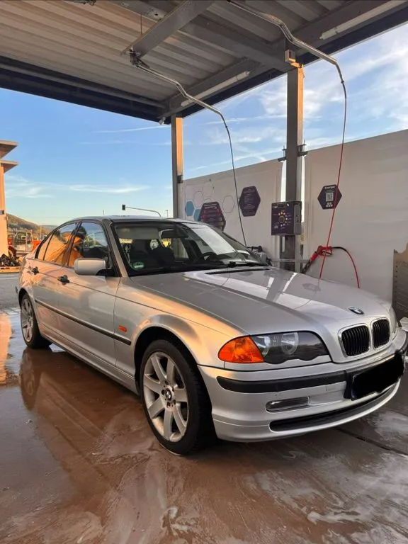 BMW 318