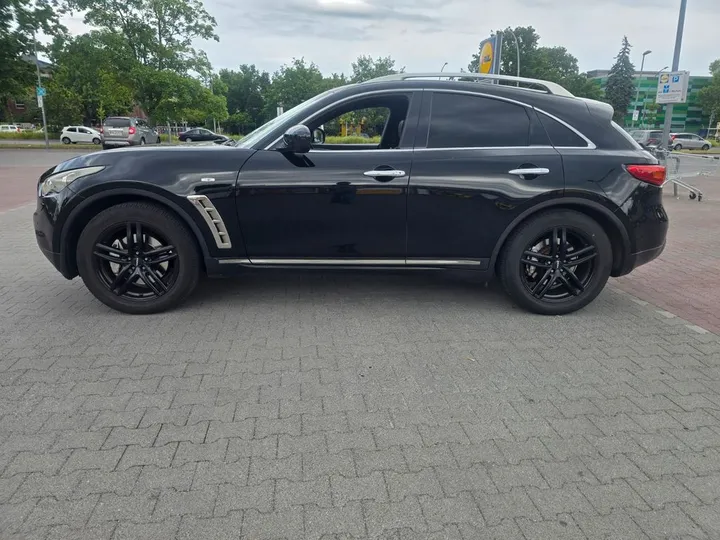 Infiniti FX