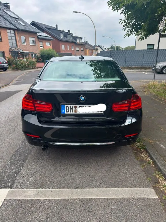 BMW 320