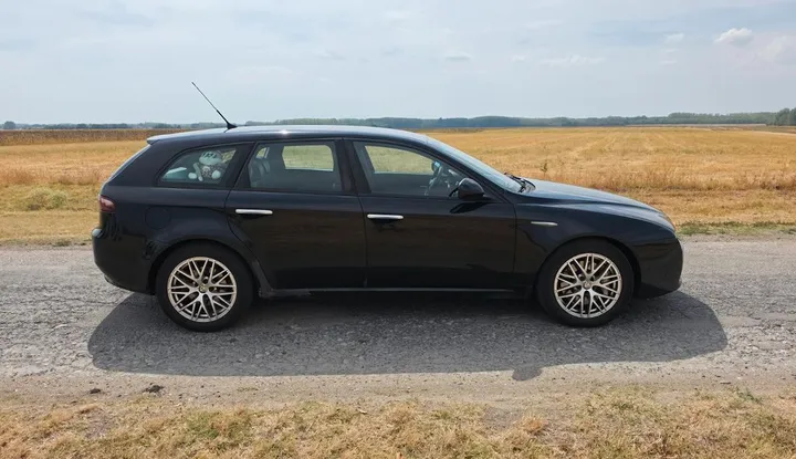 Alfa Romeo 159