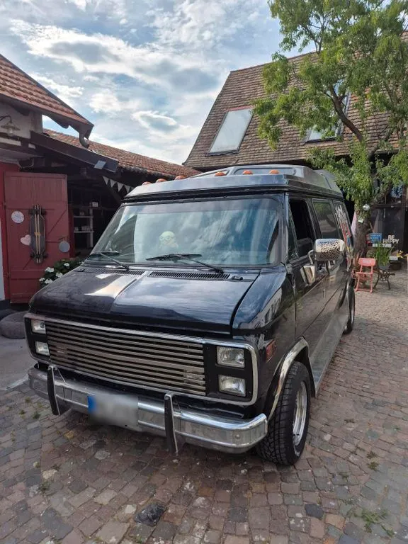 Chevrolet Chevy Van