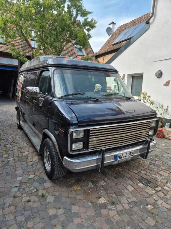 Chevrolet Chevy Van