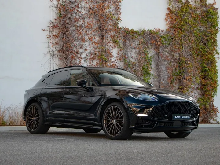 Aston Martin DBX