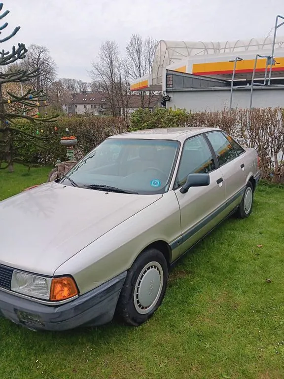 Audi 80