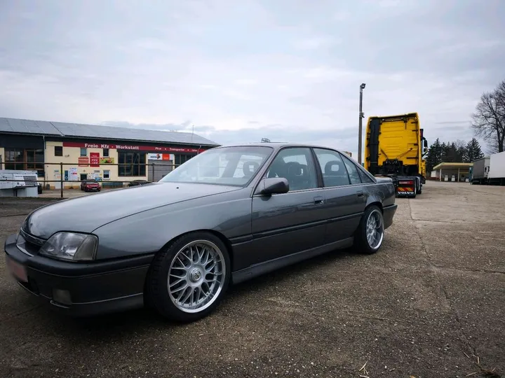 Opel Omega