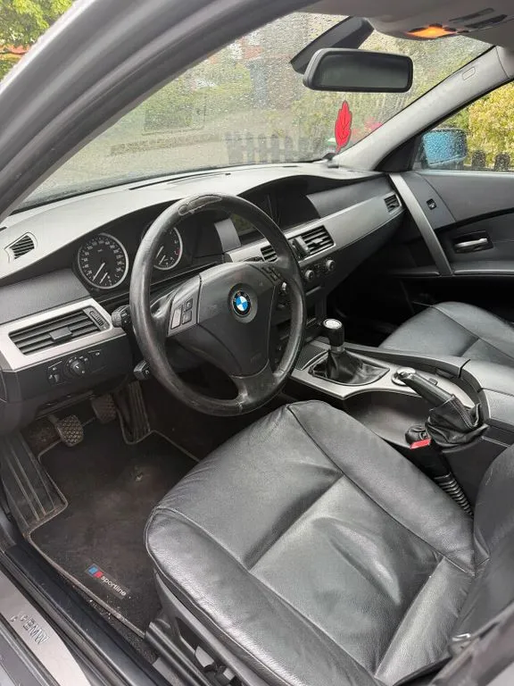 BMW 525