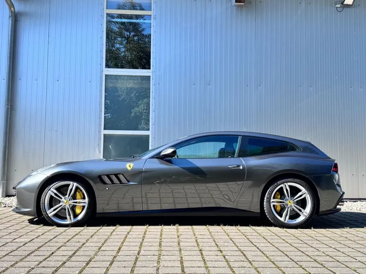 Ferrari GTC4Lusso