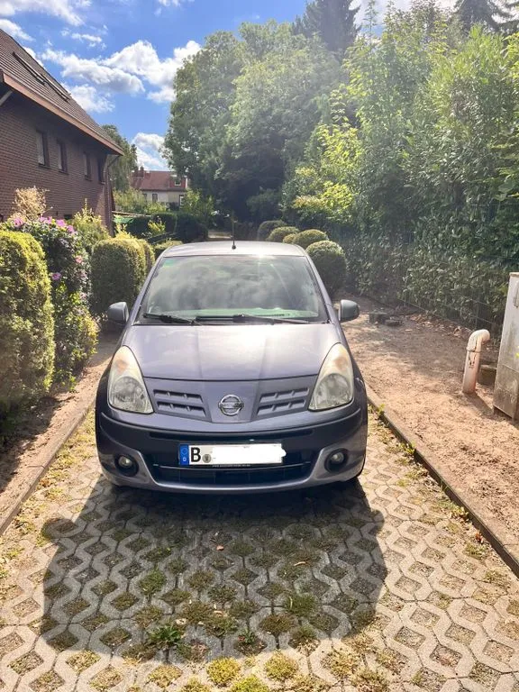 Nissan Pixo