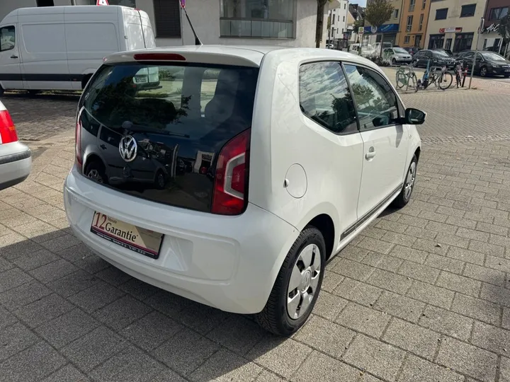 Volkswagen up!