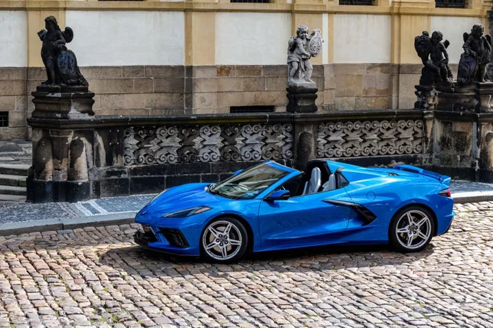 Corvette C8