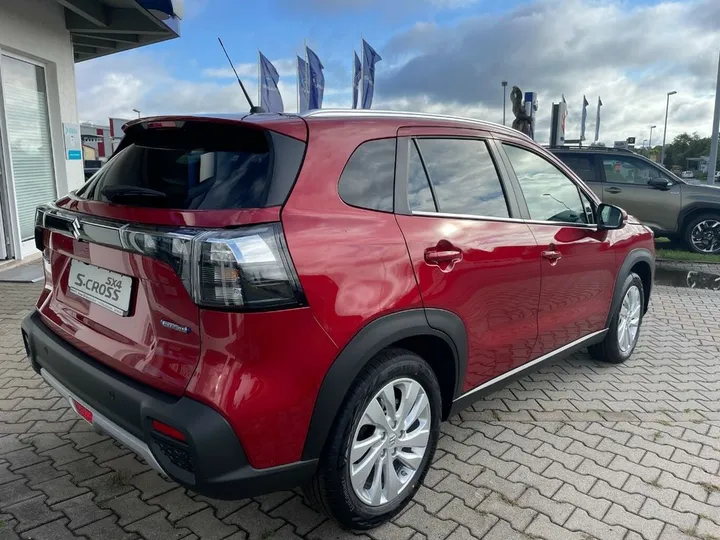 Suzuki (SX4) S-Cross