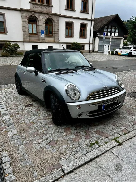 MINI Cooper Cabrio