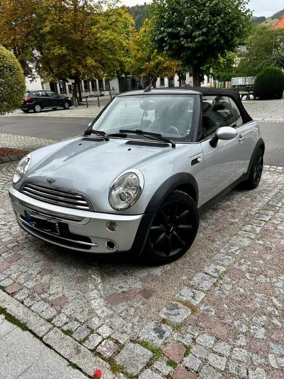 MINI Cooper Cabrio
