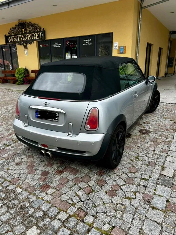 MINI Cooper Cabrio