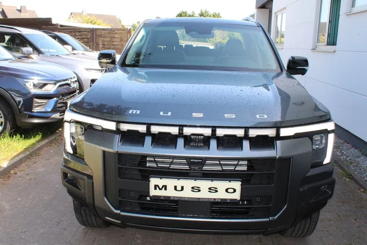 KGM Musso Grand