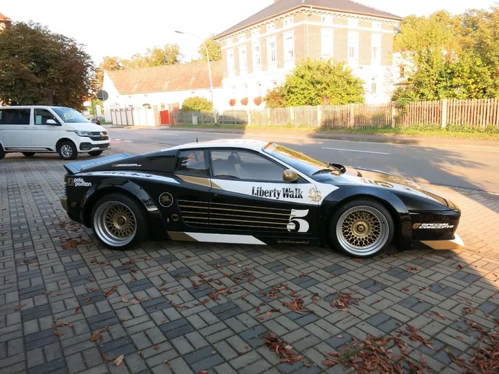 Ferrari 512