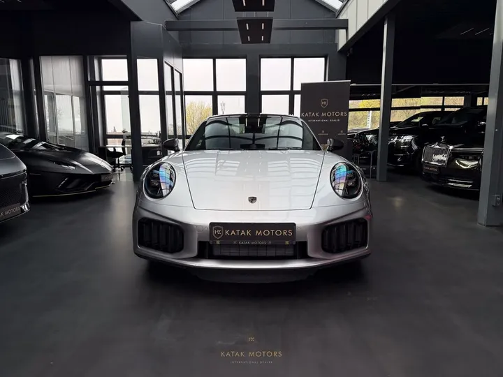 Porsche 992