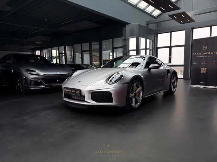 Porsche 992