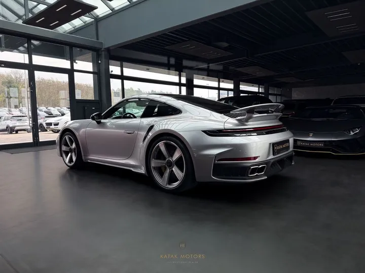 Porsche 992