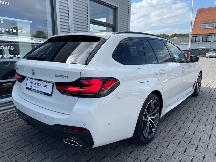 BMW 520