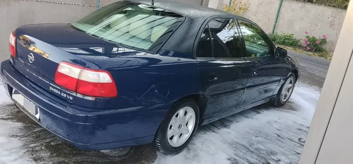 Opel Omega