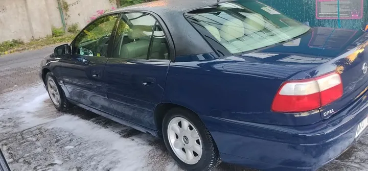 Opel Omega